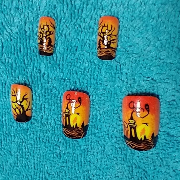 Press on nails tower sunset art nail set orange yellow black - Picture 1 of 2